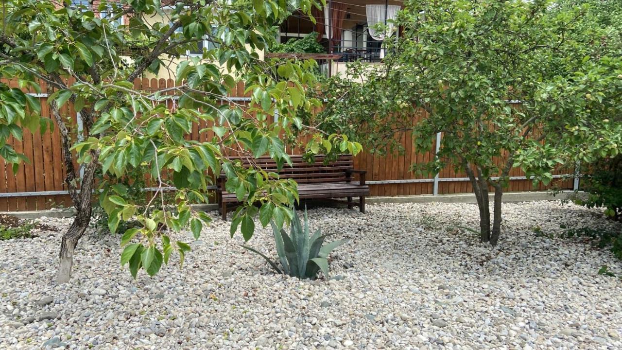 Гостевой Дом-Малина Gagra Exterior foto